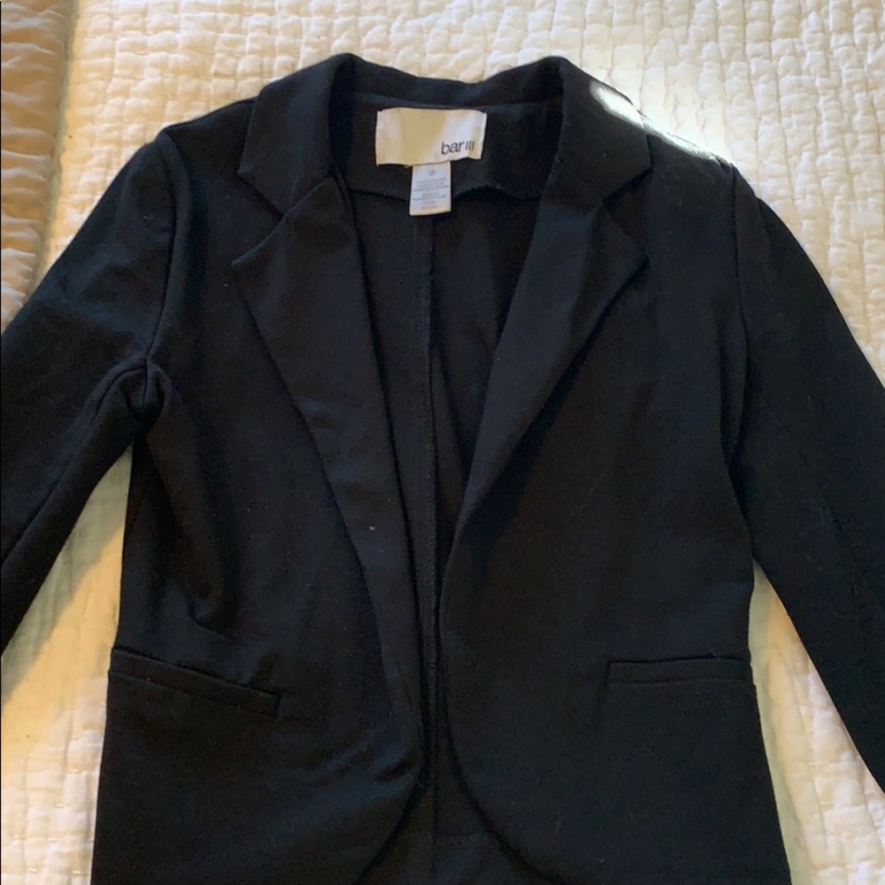 Bar III - cropped blazer
